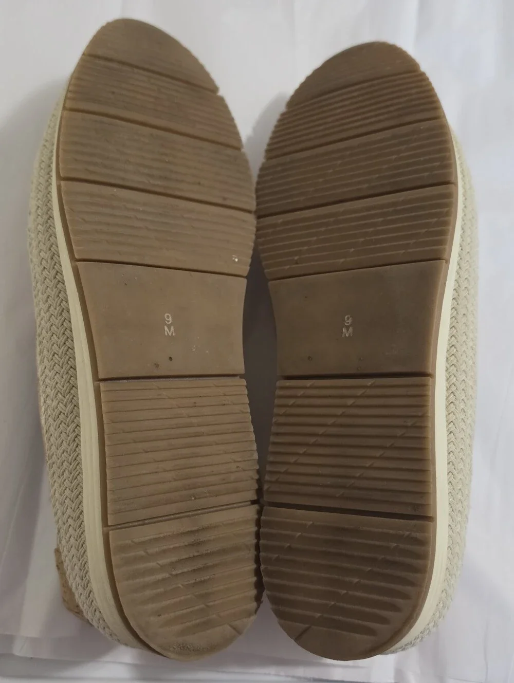 Vaneli Quarzi Bit Luxury Perforated Cork Slip On Loafers Beige Size 9 Women's